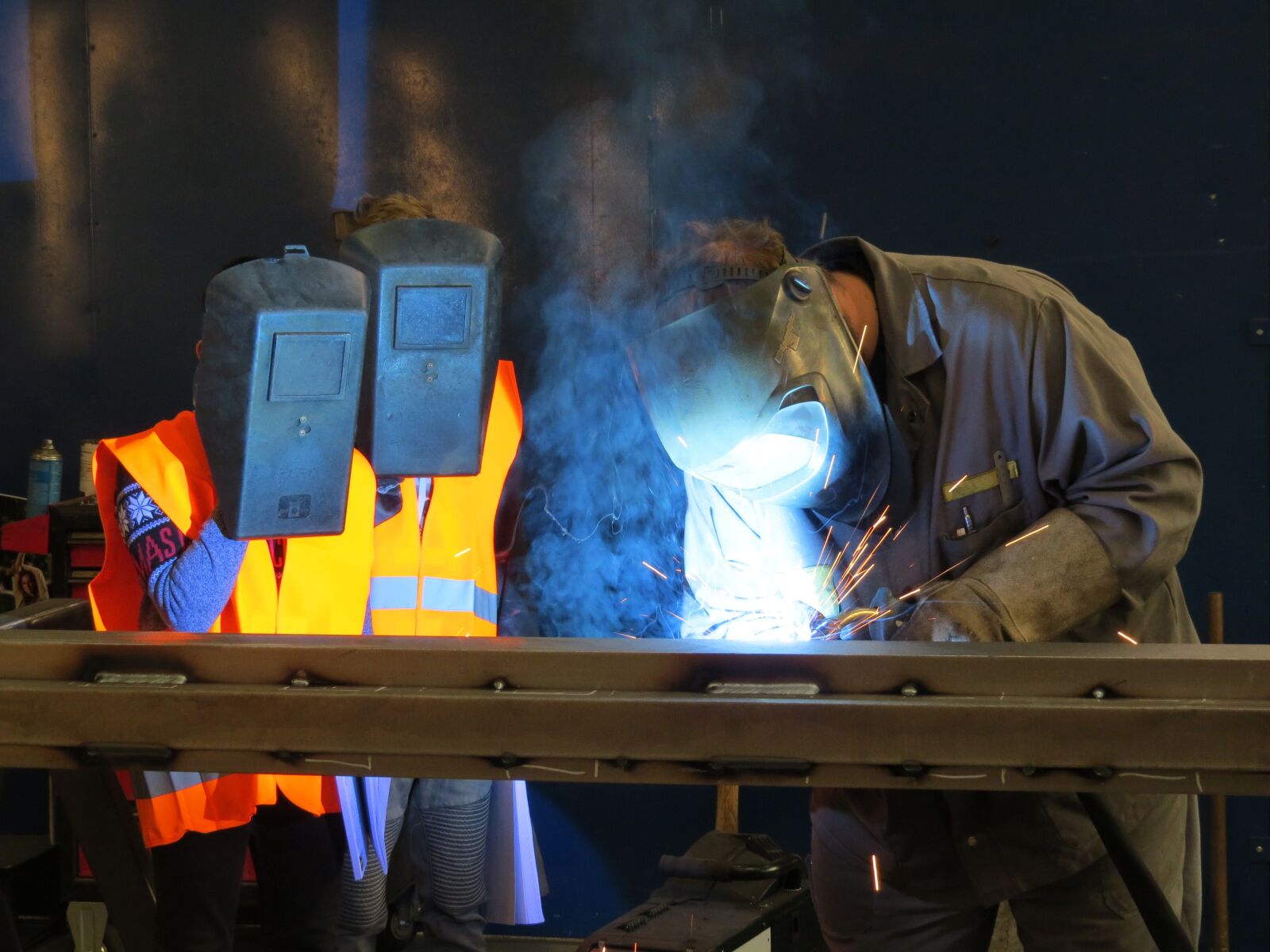 Canon PowerShot SX50 HS sample photo. Children, welding, day of photography