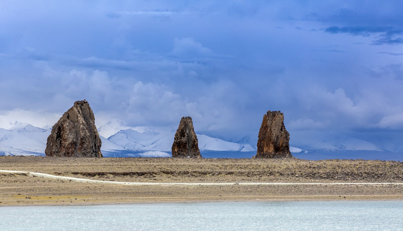 Canon EOS 5D Mark III sample photo. Boulder, scenery, snow mountain photography