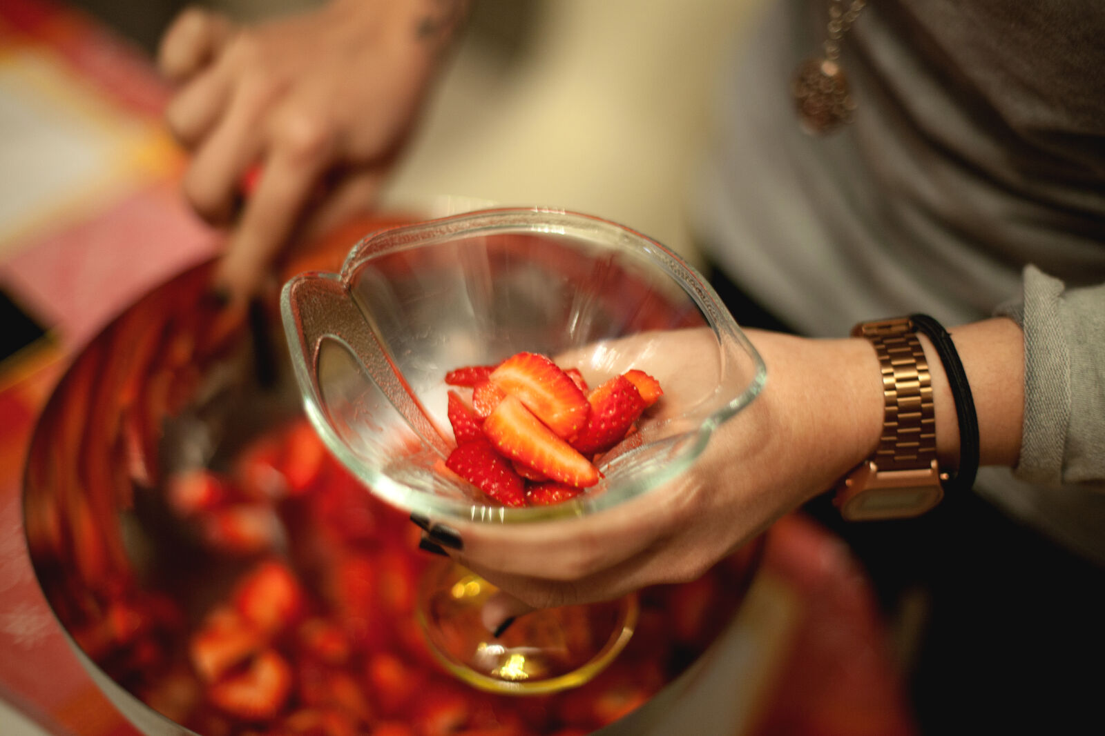 Canon EOS 5D Mark II sample photo. Healthy, person, hands, fruits photography