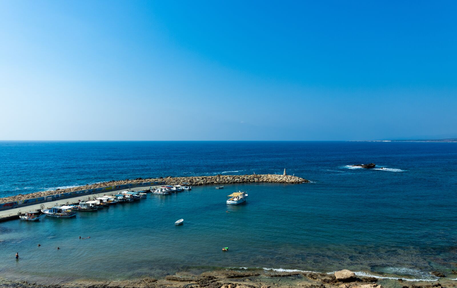 Canon EOS 200D (EOS Rebel SL2 / EOS Kiss X9) sample photo. Cyprus, paphos, st photography