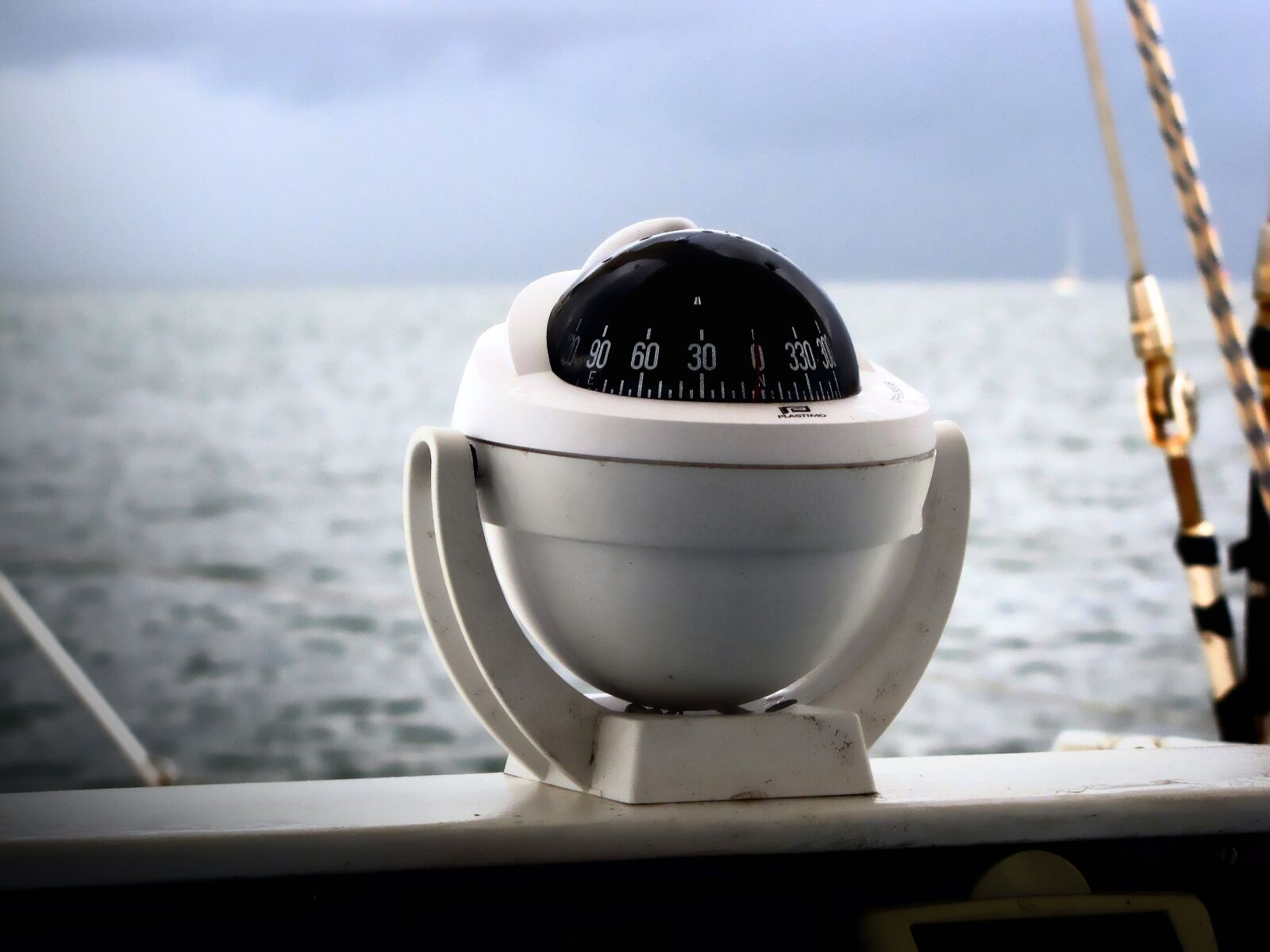 Canon PowerShot SX10 IS sample photo. Compass, ship compass, maritime photography