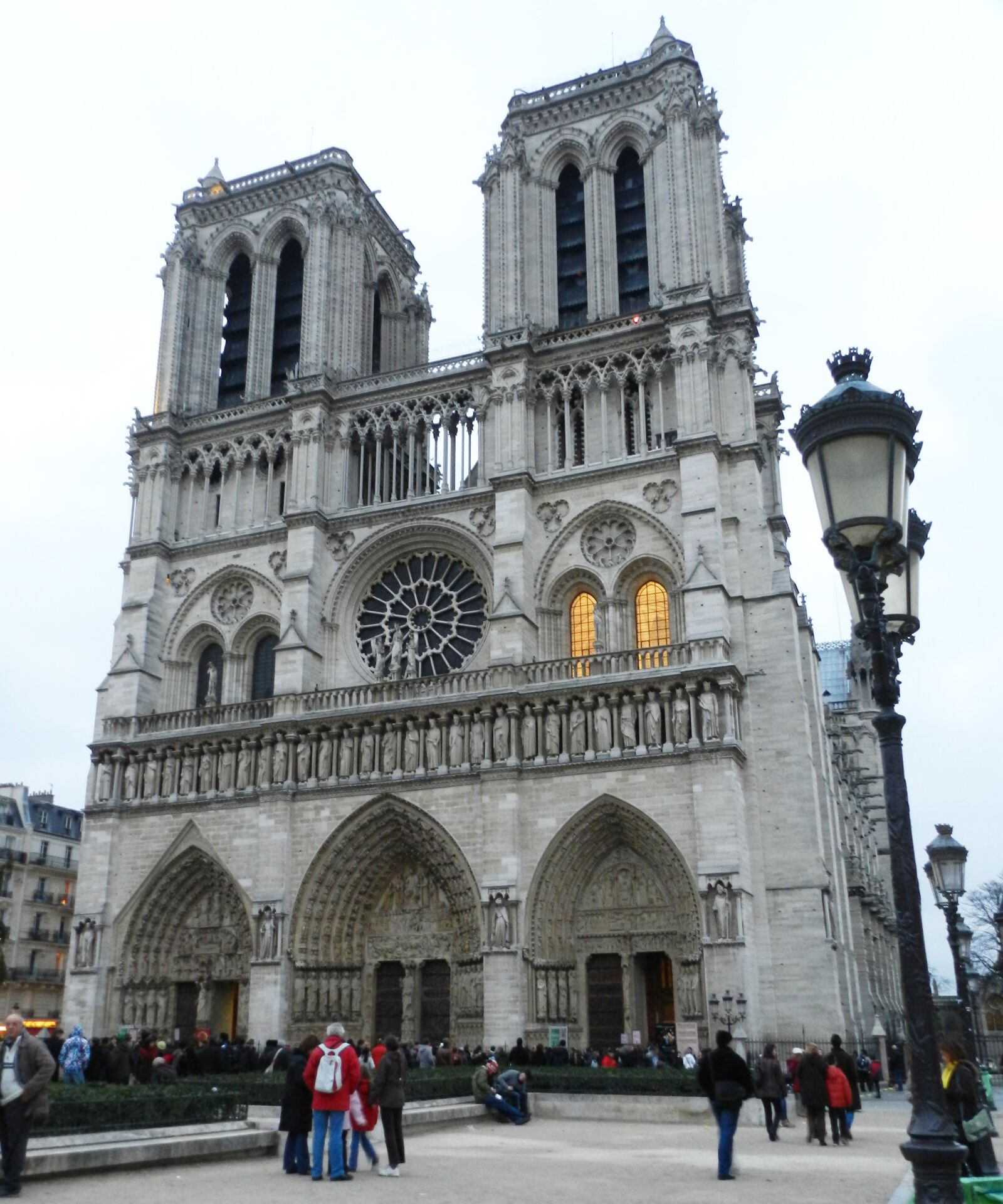Nikon Coolpix P500 sample photo. Monument, notredame, cathedral photography