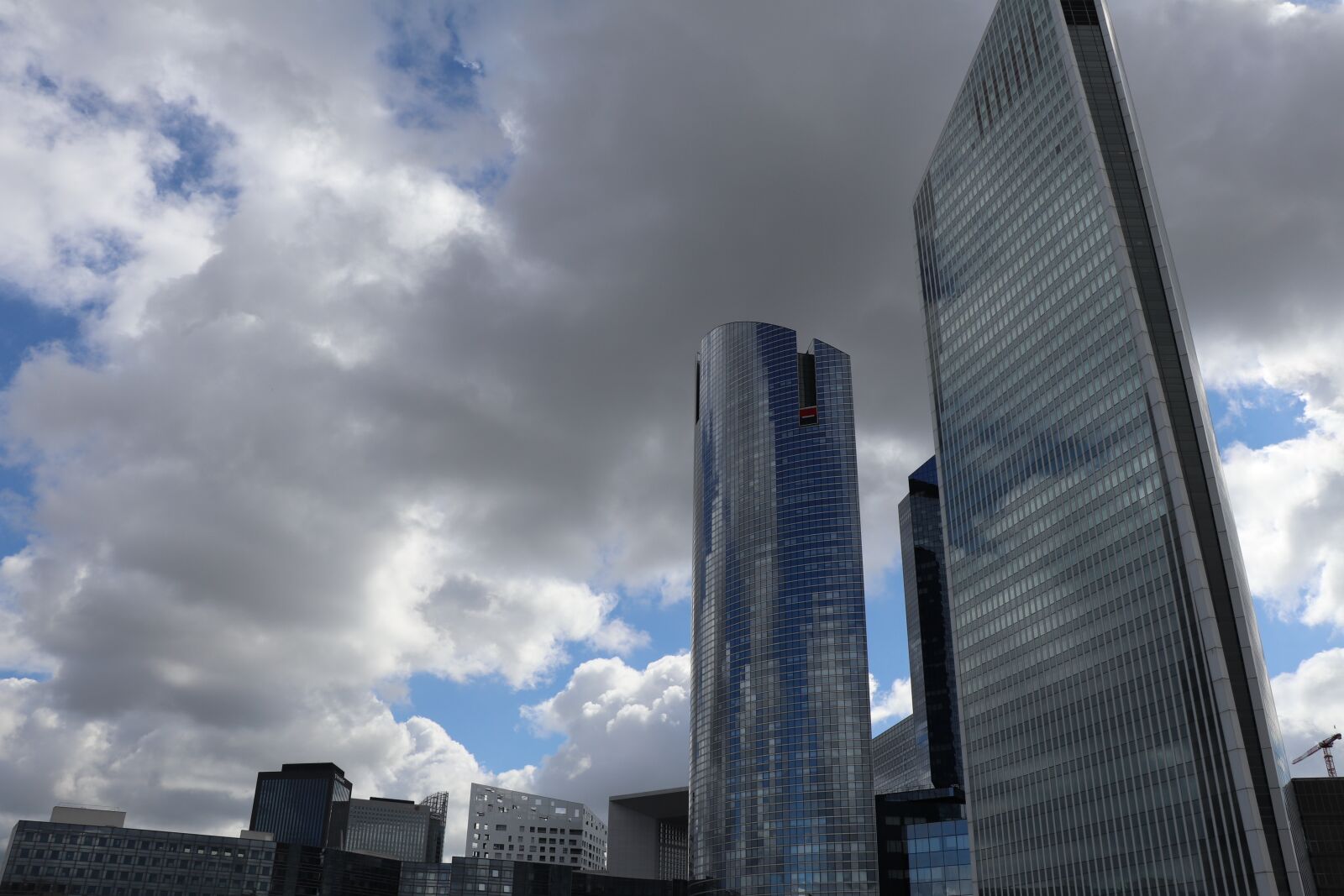 Canon EOS 800D (EOS Rebel T7i / EOS Kiss X9i) sample photo. Defence, tours, nanterre photography