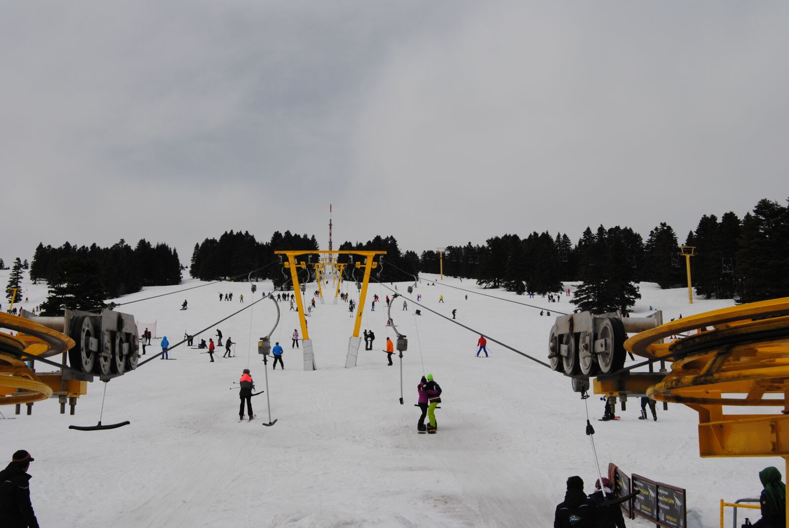 Nikon D3000 sample photo. Snow, skiing, winter photography