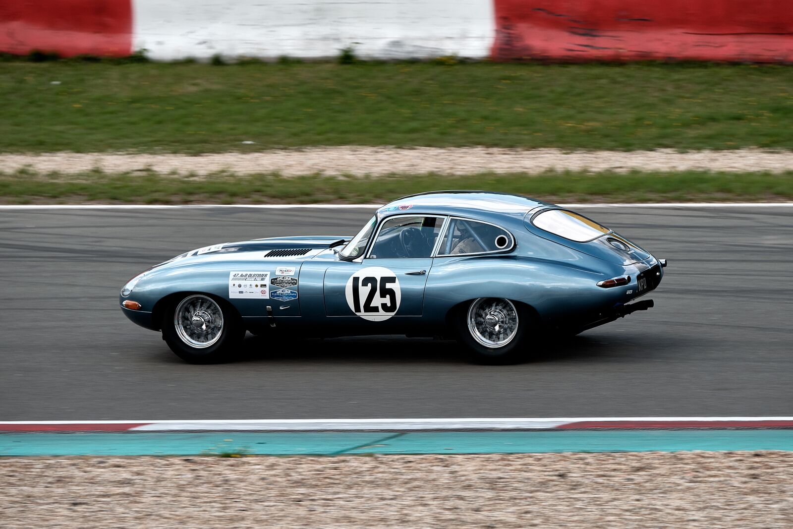 Fujifilm X-T2 sample photo. Racing car, historically, jaguar photography