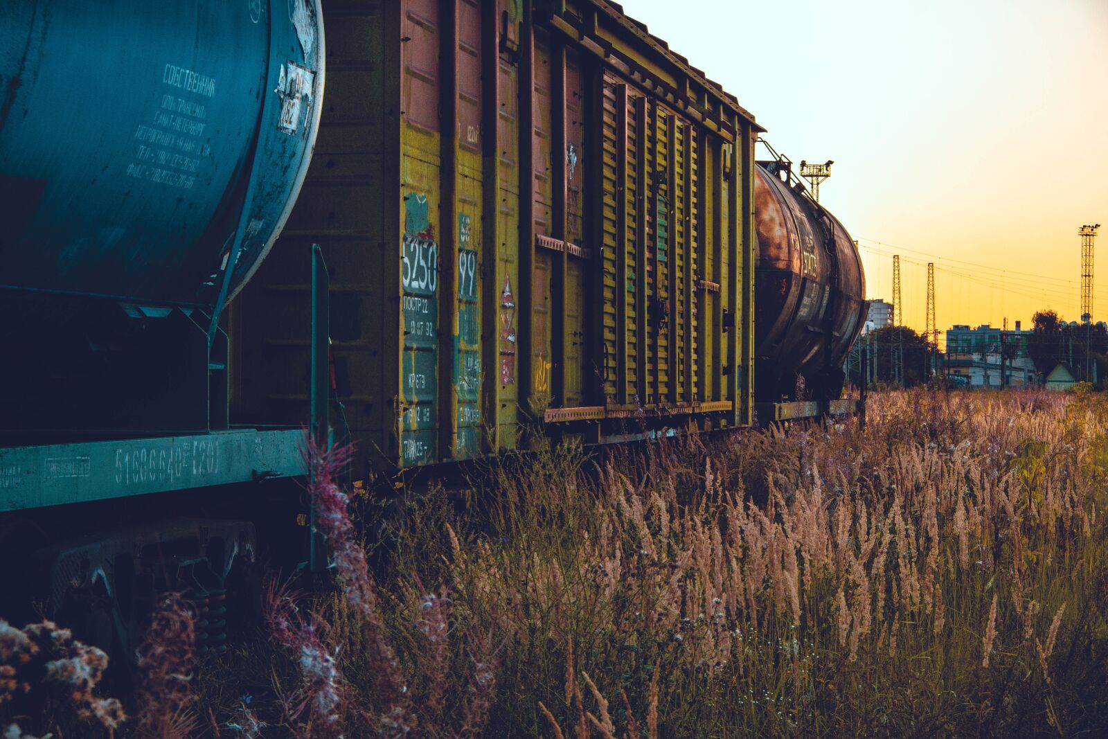 Fujifilm XF 18-55mm F2.8-4 R LM OIS sample photo. Railway, train, cargo photography