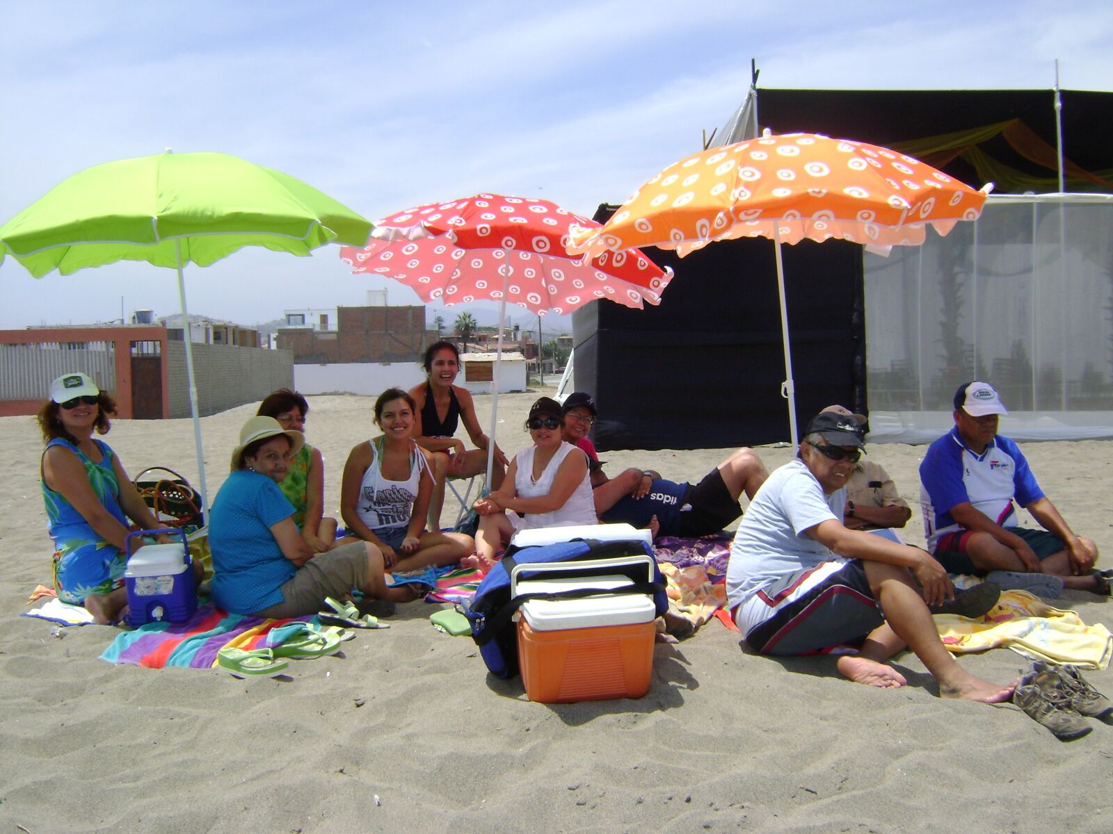 Sony Cyber-shot DSC-S750 sample photo. Chorrillos beach, lime, peru photography