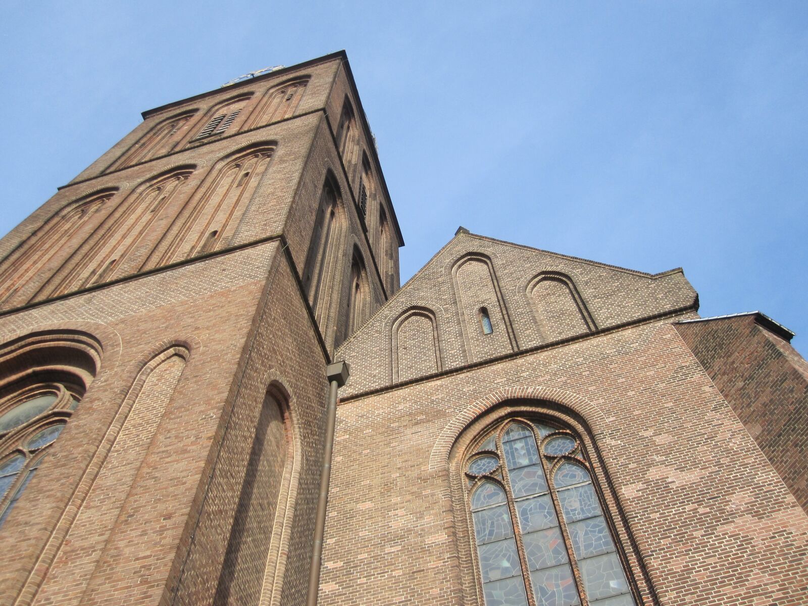 Canon PowerShot SD780 IS (Digital IXUS 100 IS / IXY Digital 210 IS) sample photo. Basilica, air, view photography