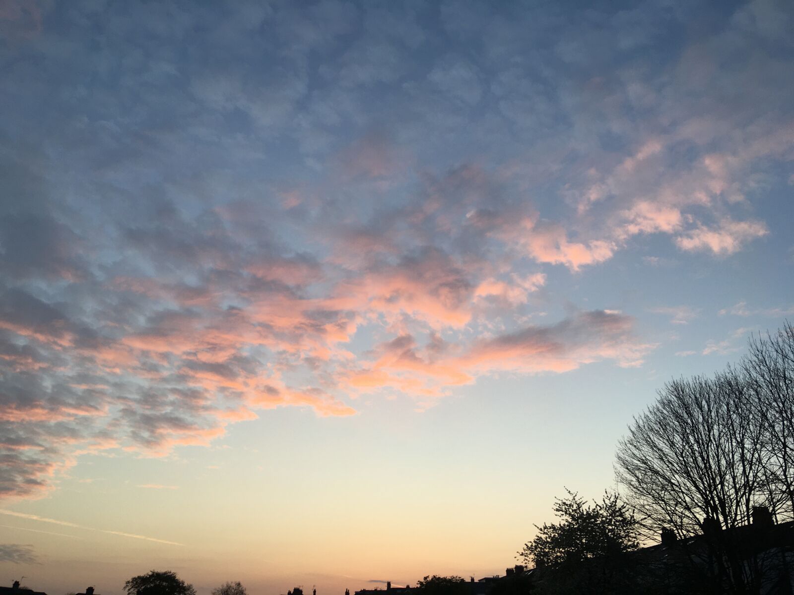 iPhone 6s Plus back camera 4.15mm f/2.2 sample photo. Penarth, sunset, views photography