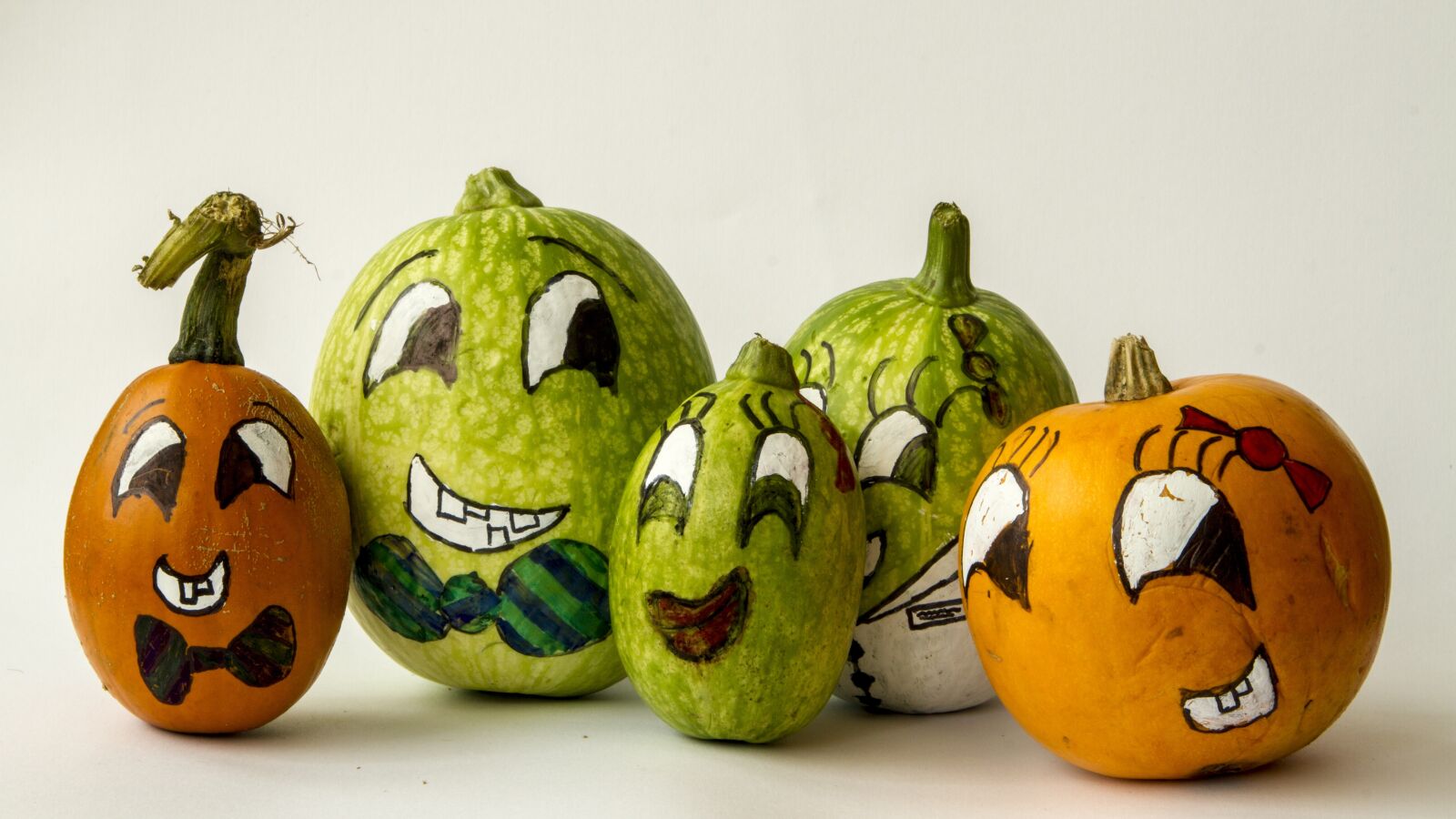 Canon EOS 7D sample photo. Pumpkins, five, fall photography