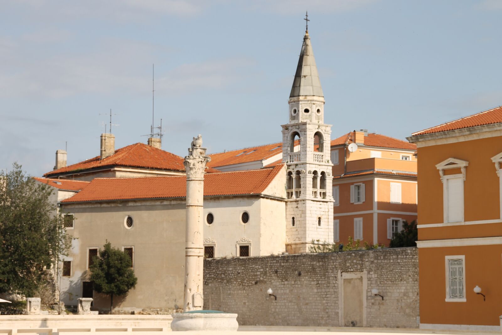 Canon EOS 1100D (EOS Rebel T3 / EOS Kiss X50) sample photo. Church, croatia, building photography