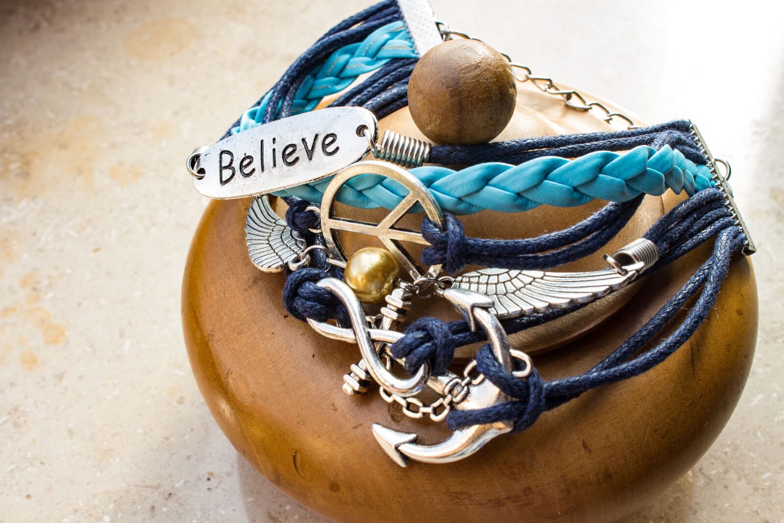 Canon EOS 700D (EOS Rebel T5i / EOS Kiss X7i) sample photo. Bracelet, jewellery, believe photography
