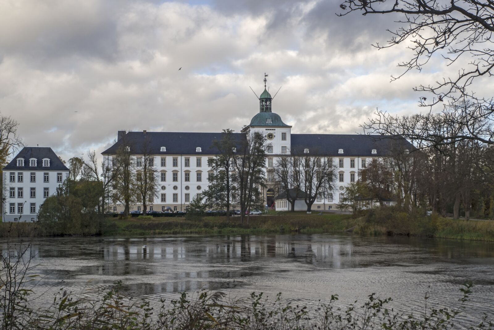 Olympus OM-D E-M10 sample photo. Gottorf castle, schleswig, mecklenburg photography