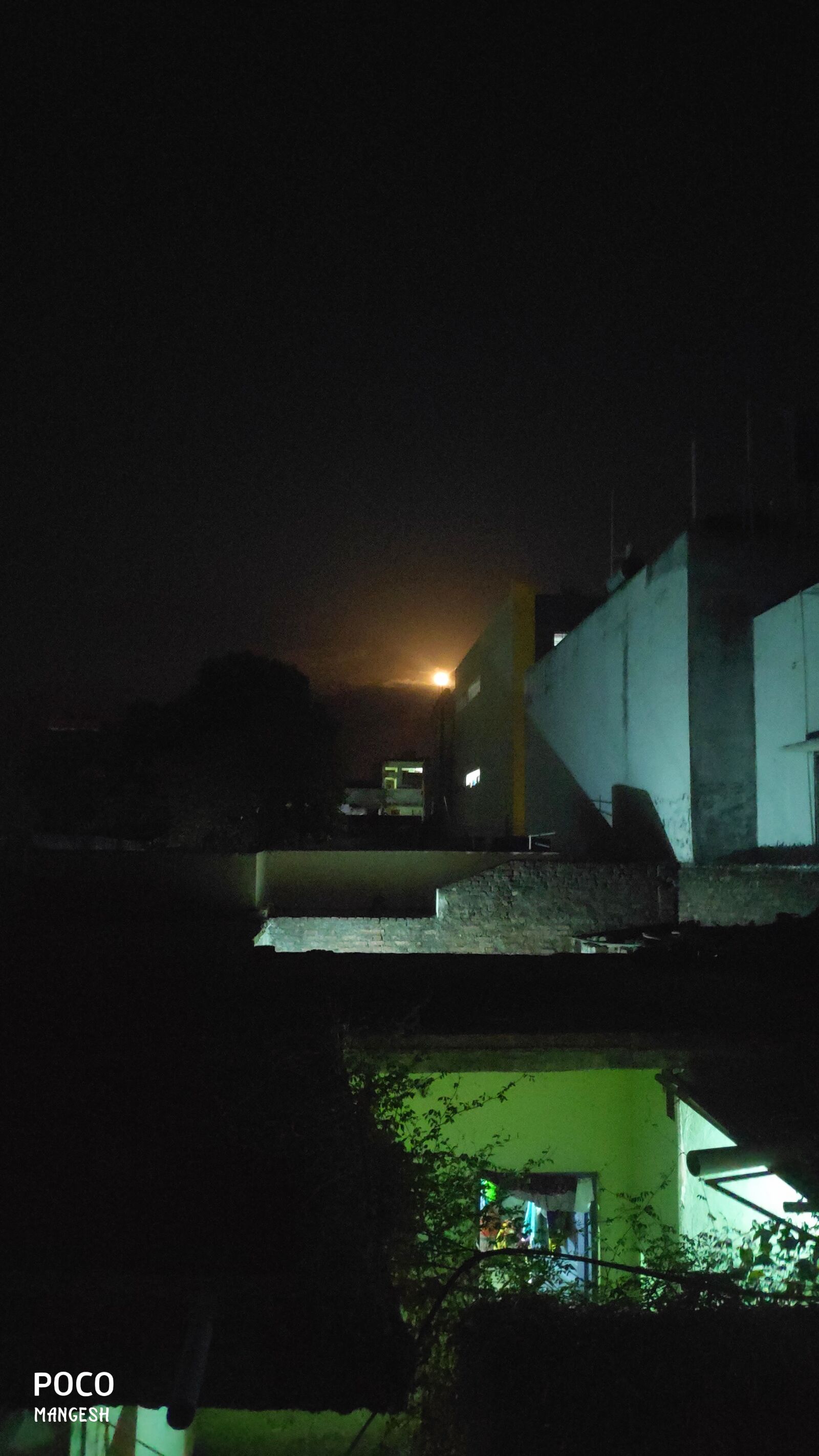Xiaomi POCO F1 sample photo. Fullmoon, night, sky photography