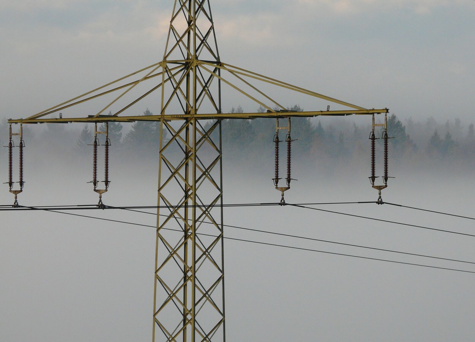 Panasonic DMC-FZ18 sample photo. Industry, sky, performance photography