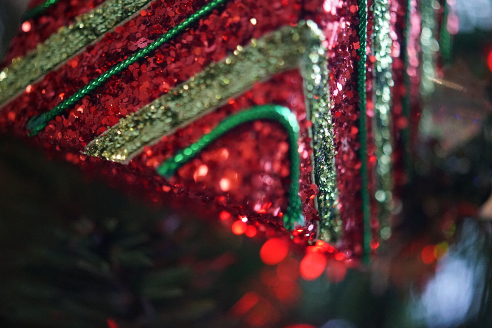 Sony SLT-A68 sample photo. Christmas, baubles, christmas, decoration photography