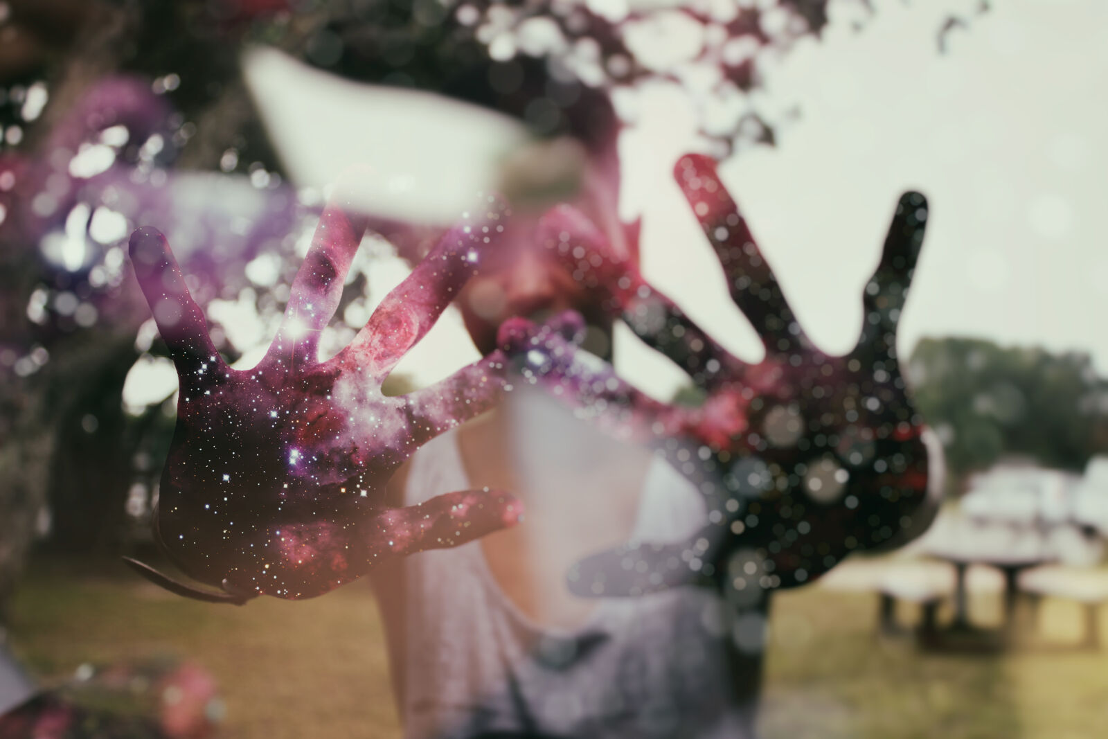 Canon EOS 650D (EOS Rebel T4i / EOS Kiss X6i) sample photo. Blur, blurred, flare, galaxy photography