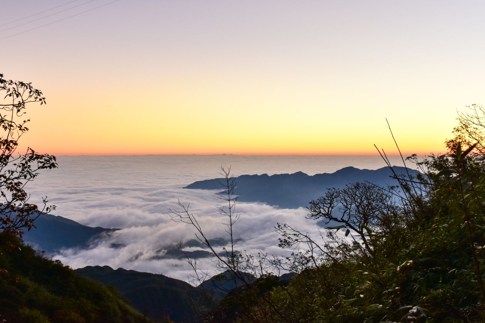 Nikon D7200 sample photo. Clouds, sunrise, sky photography