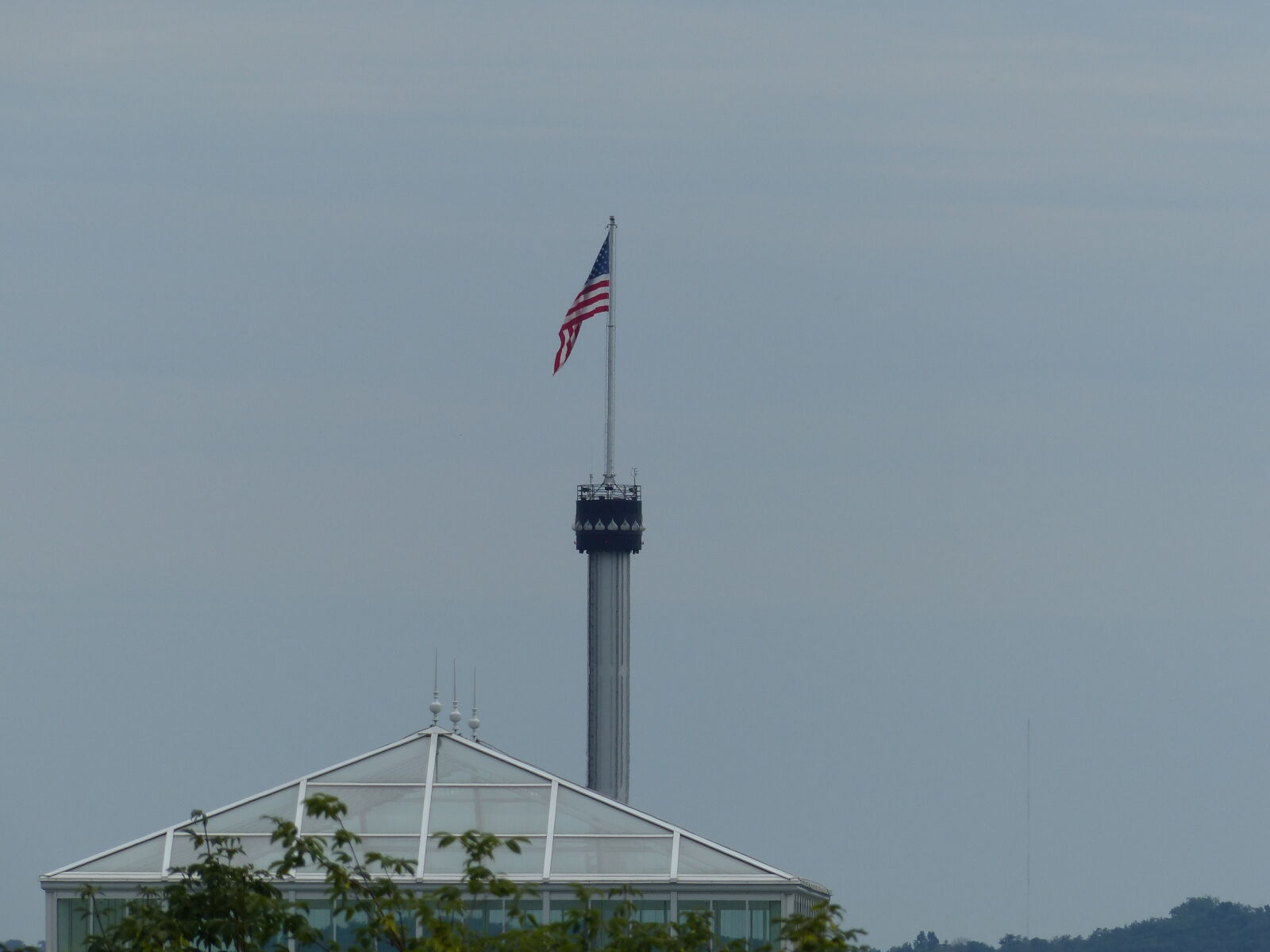 Panasonic Lumix DMC-FZ200 sample photo. American, flag, herhseypark, hershey photography