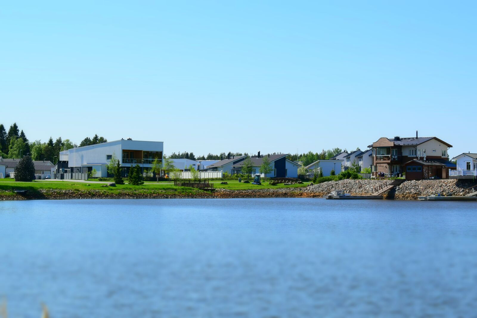 Nikon D3300 sample photo. Residential area, beach, houses photography