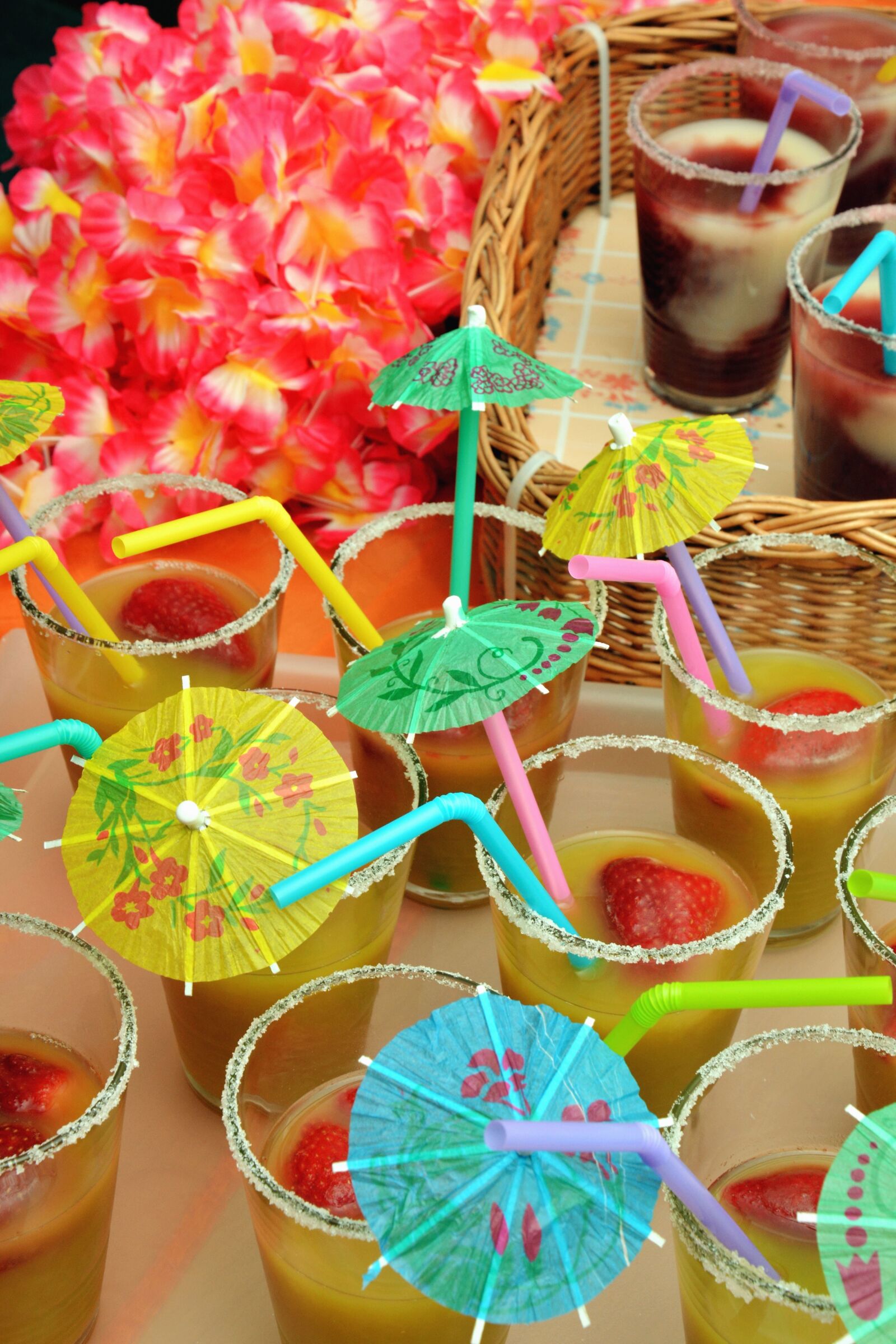Nikon D5200 sample photo. Juice, glass, umbrella, beverage photography
