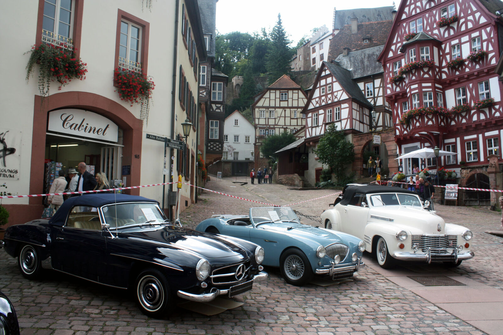 Canon EOS 1000D (EOS Digital Rebel XS / EOS Kiss F) sample photo. Mercedes, oldtimer photography