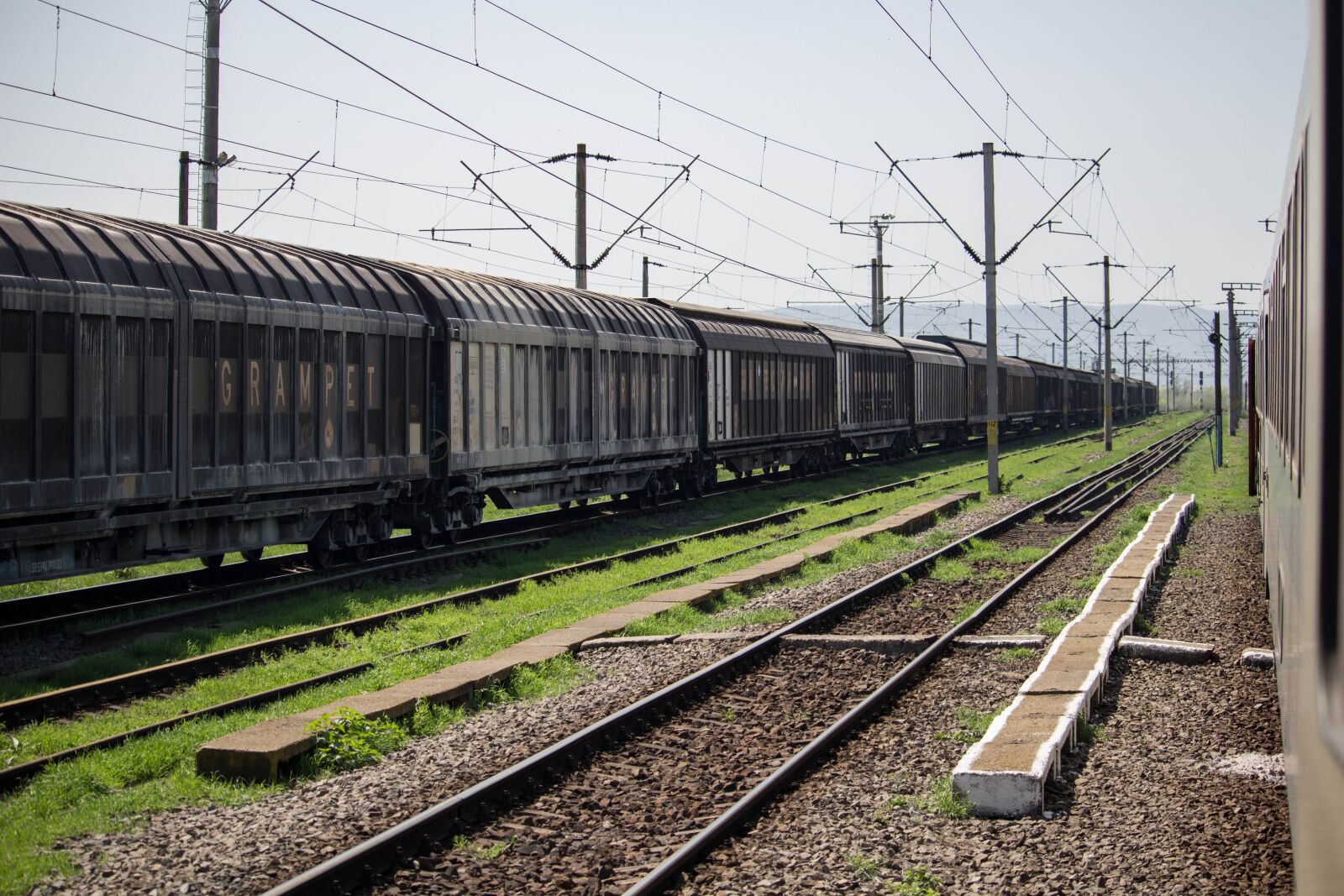 Canon EOS 100D (EOS Rebel SL1 / EOS Kiss X7) sample photo. Railway, railroad, train photography