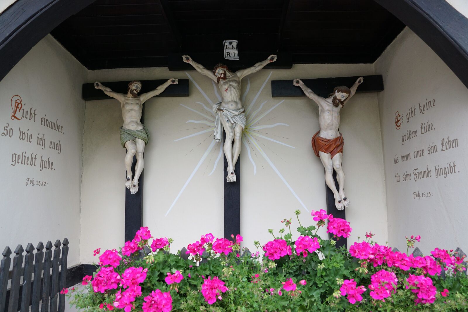 Sony DT 16-50mm F2.8 SSM sample photo. Cross, jesus, religion photography