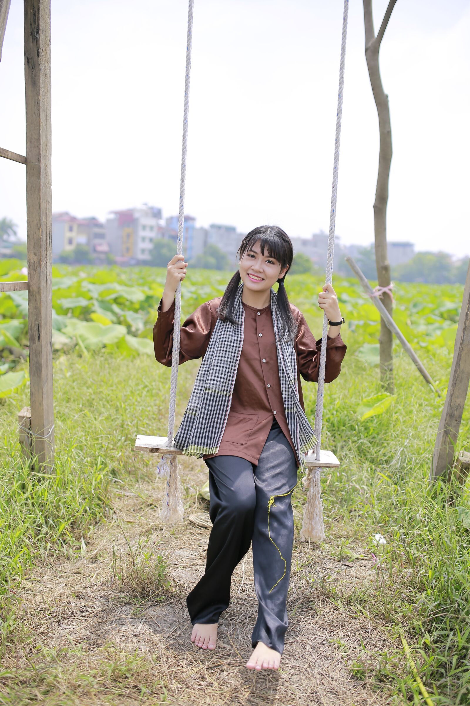 Canon EOS 6D sample photo. Con gai mien tay photography
