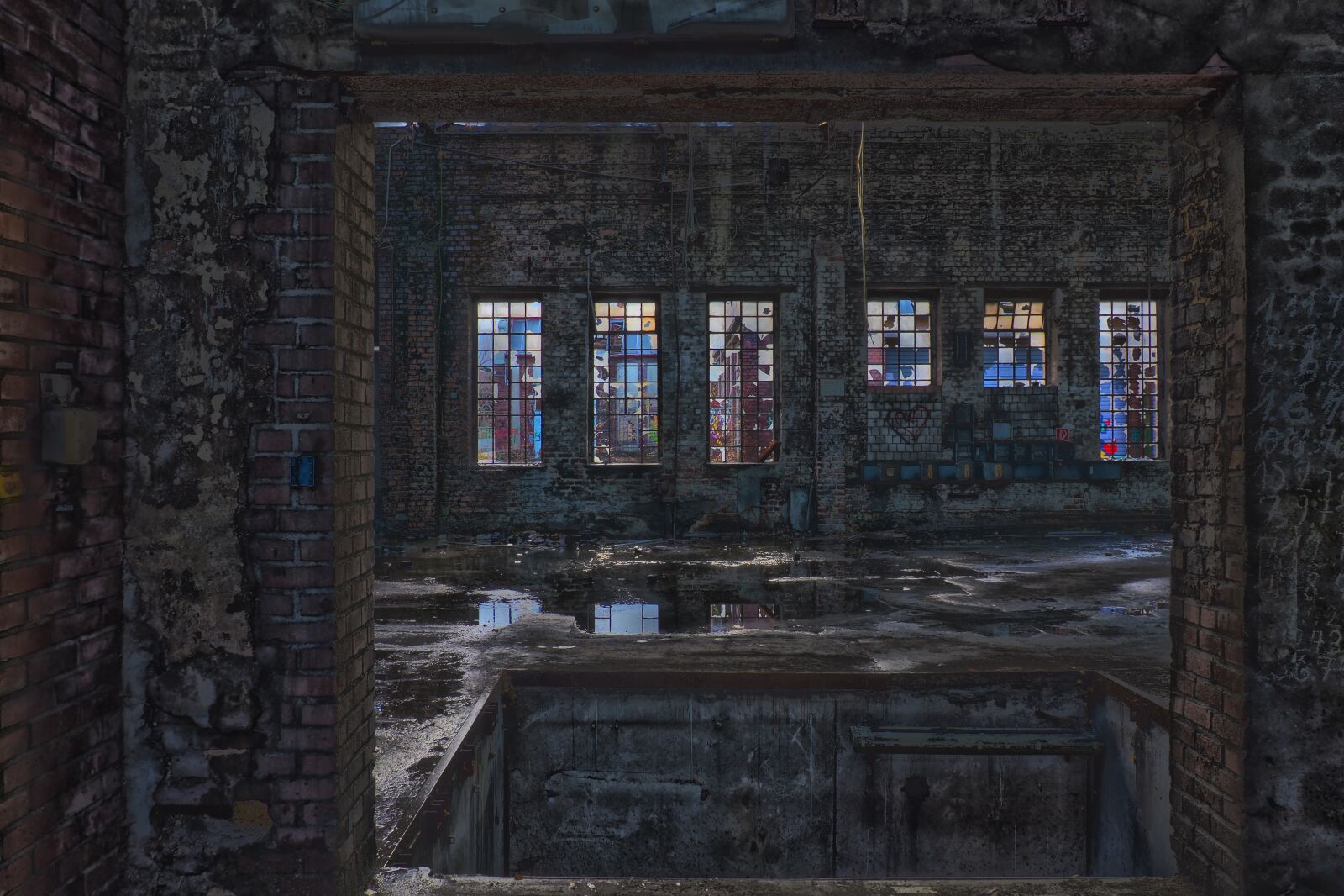 Olympus OM-D E-M10 sample photo. Lost places, factory, pforphoto photography