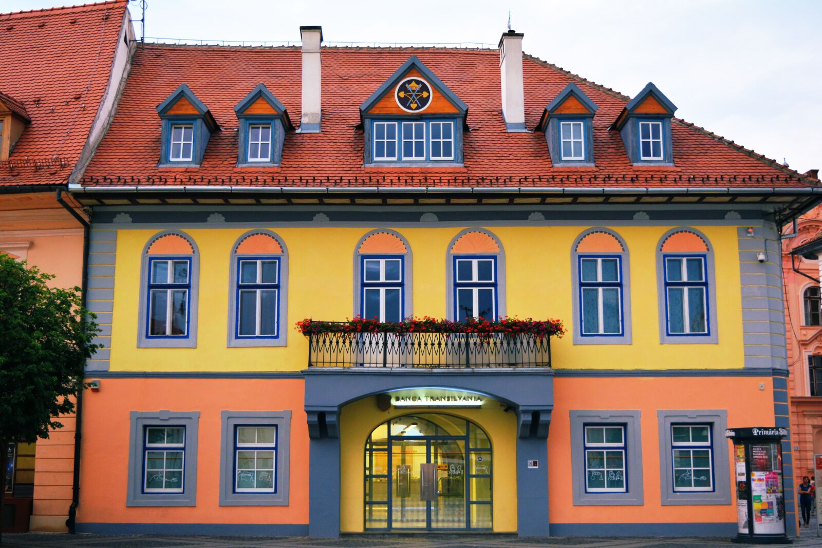 Nikon D5200 sample photo. Sibiu, bank, building photography