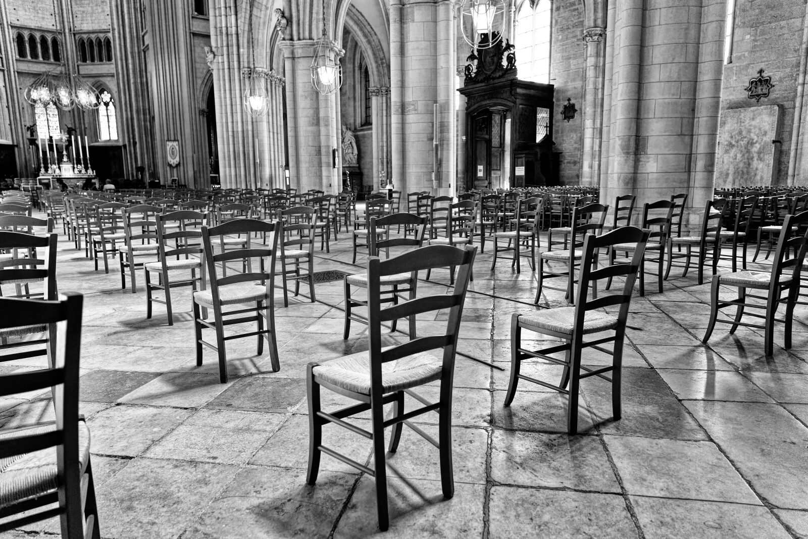 Sony a7 II + Sony FE 24-105mm F4 G OSS sample photo. Church, chair, architecture photography