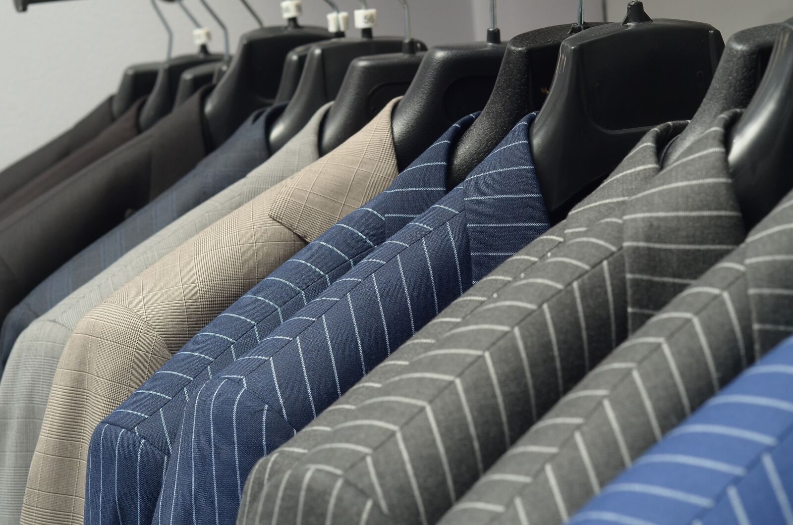 Nikon D7000 sample photo. Suit, tie, men photography