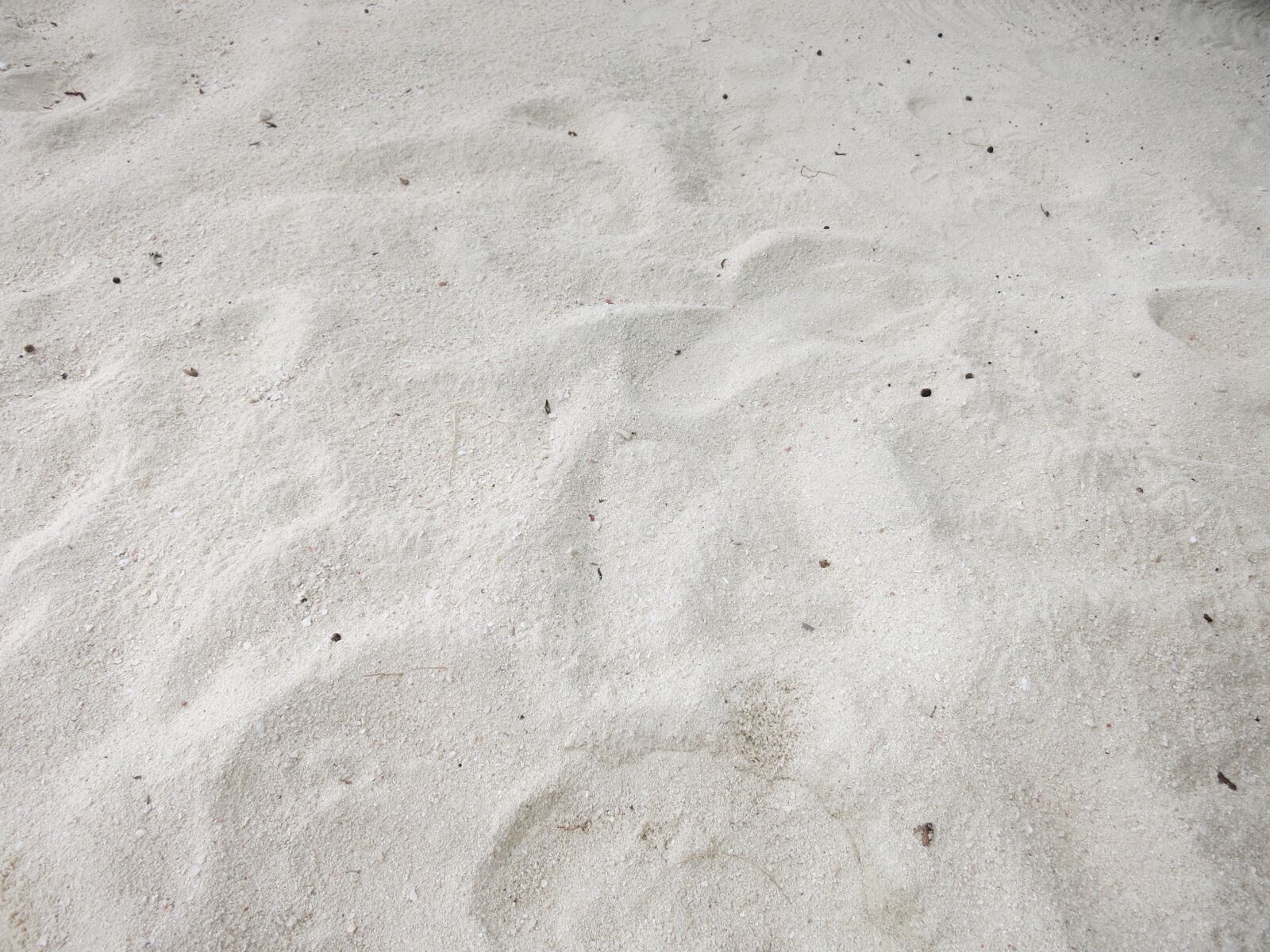 Canon PowerShot S110 sample photo. Sand, white, sand beach photography