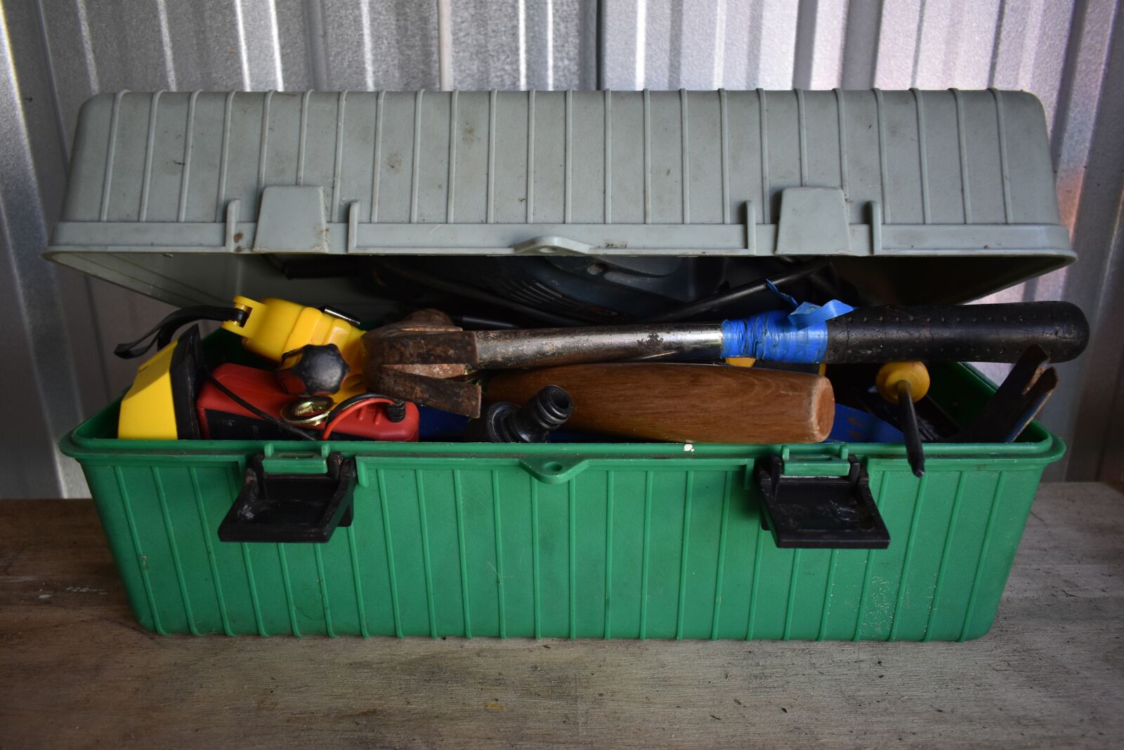 Nikon D3400 sample photo. Tool, box, workshop photography