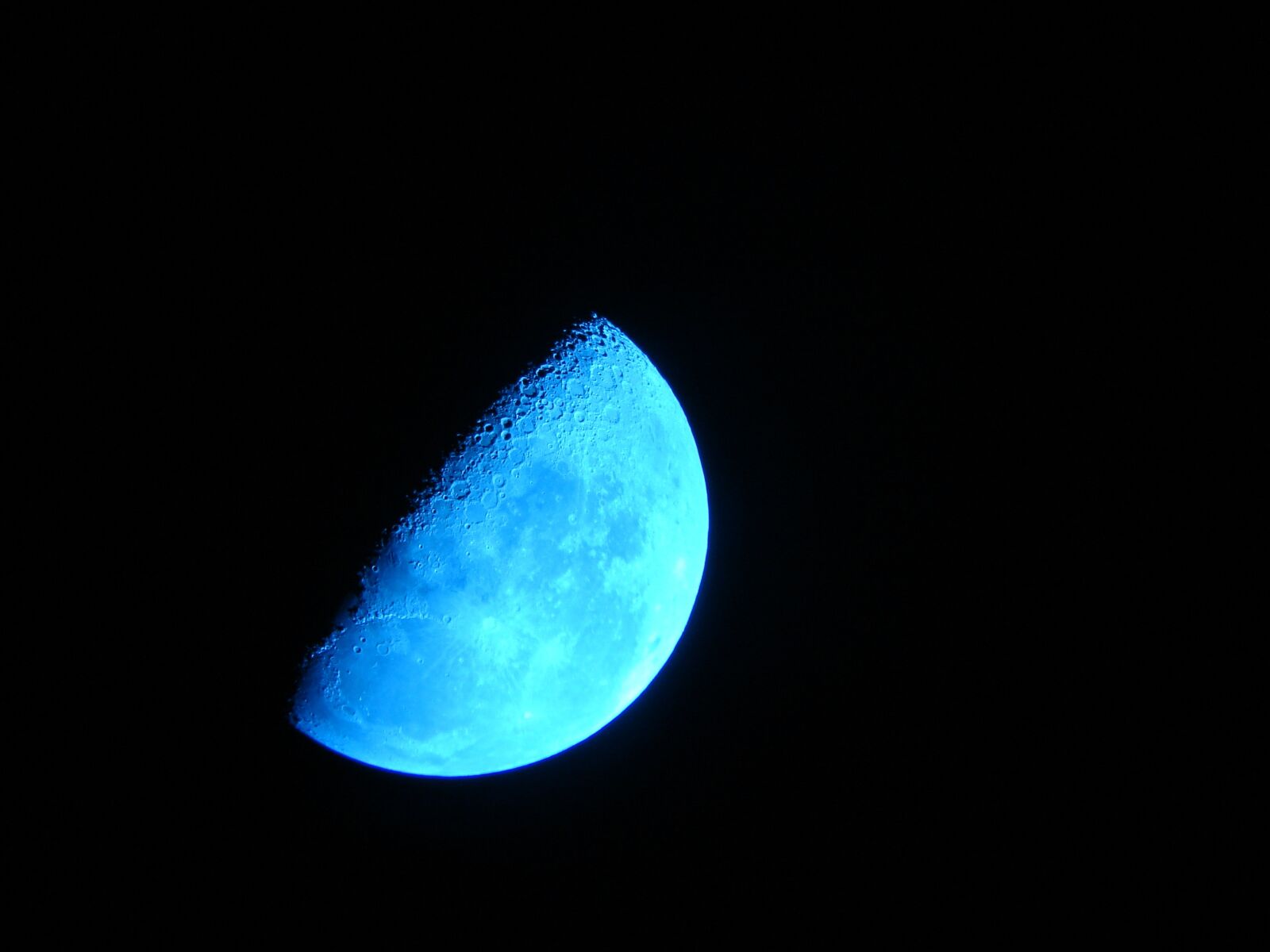 Sony DSC-H2 sample photo. Moon, crescent, sky photography