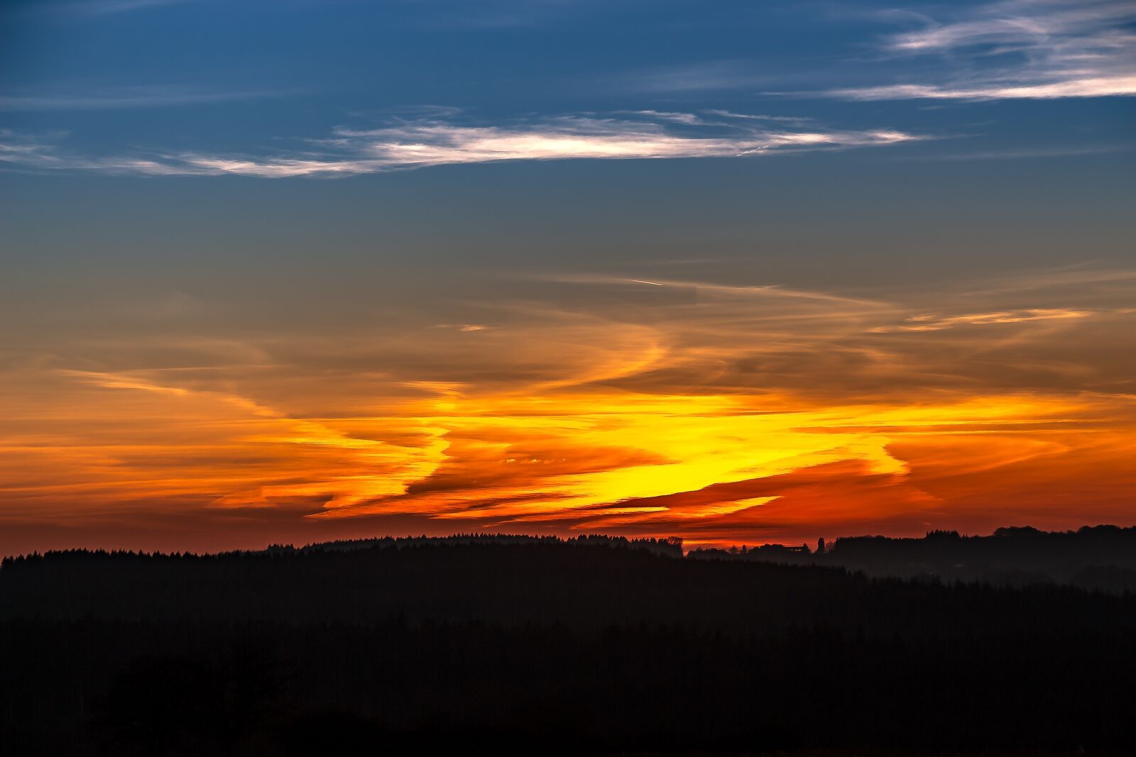 Canon EOS 650D (EOS Rebel T4i / EOS Kiss X6i) sample photo. Sunset, setting sun, evening photography