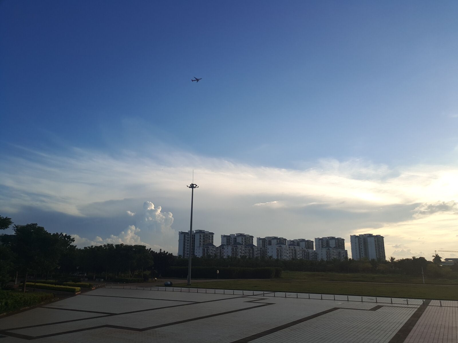 Meizu PRO 6 Plus sample photo. Outdoor, blue sky, square photography