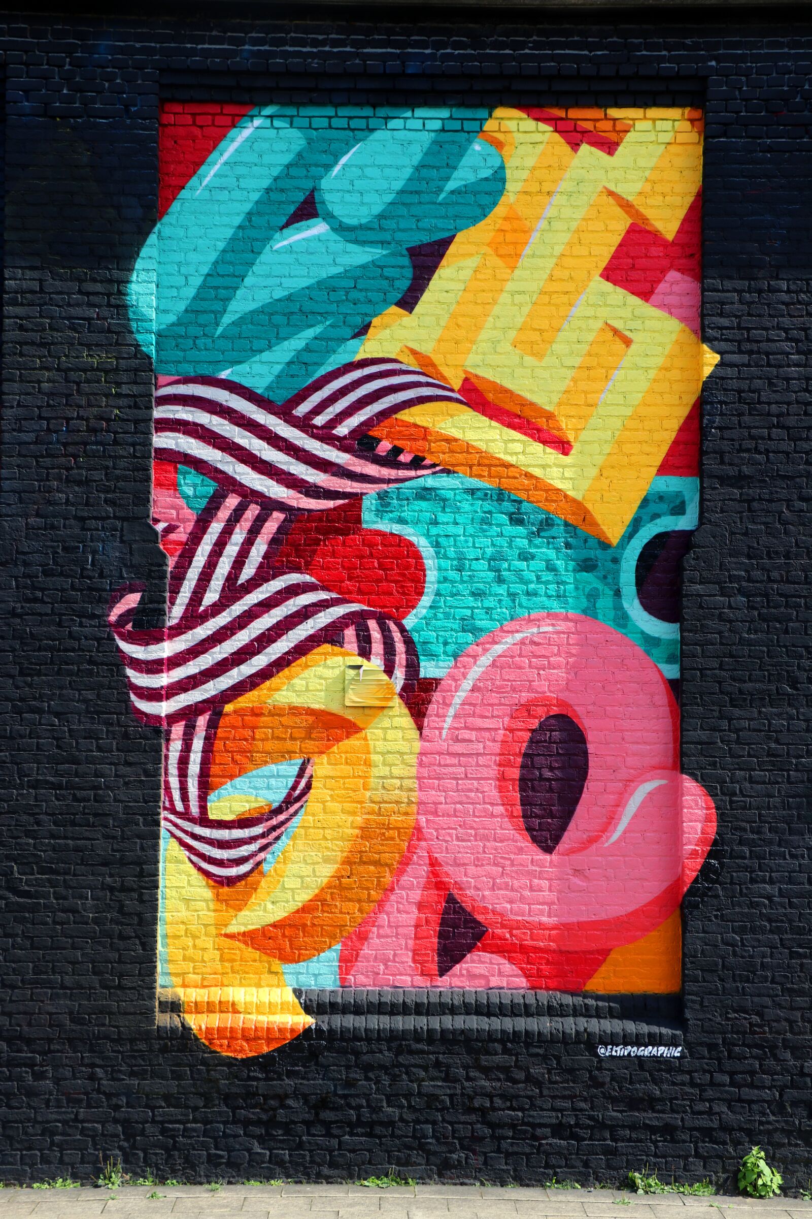 Canon EOS 80D sample photo. Graffiti, street art, art photography
