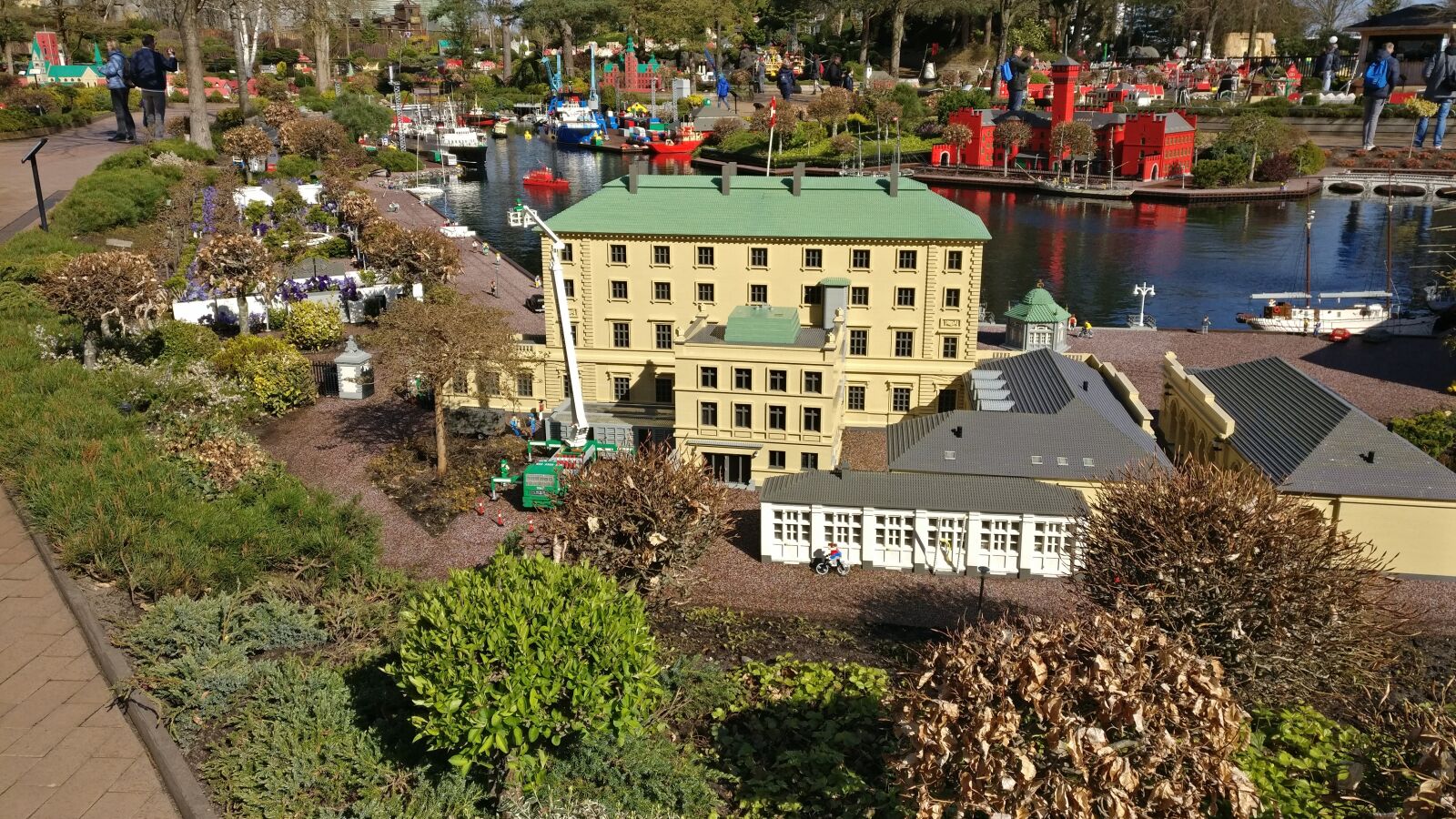 OnePlus A3003 sample photo. Legoland, denmark, summer photography