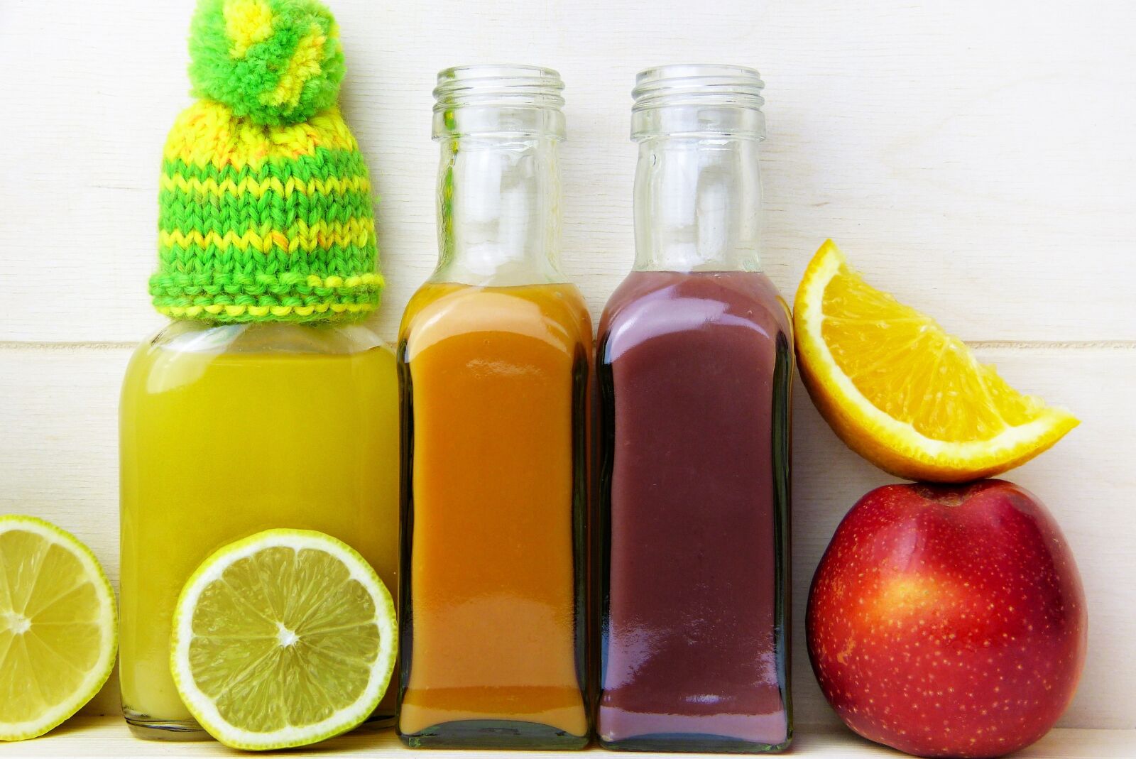 Panasonic Lumix DMC-FZ150 sample photo. Juice, lemon, orange photography