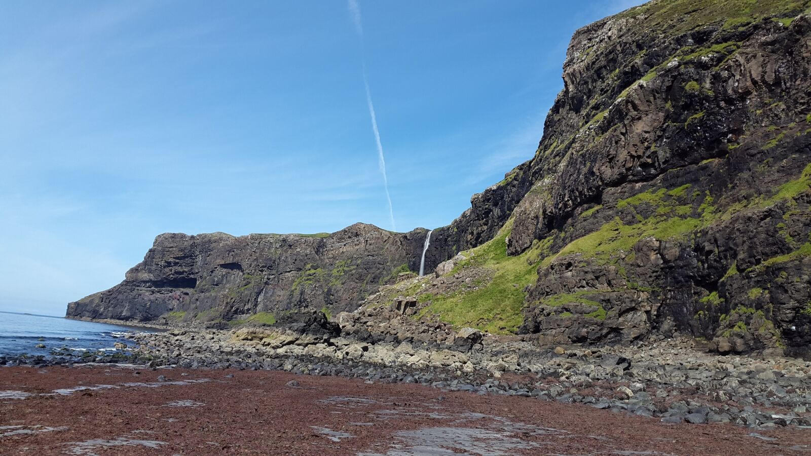 Samsung Galaxy Alpha sample photo. Talisker, skye, scotland photography