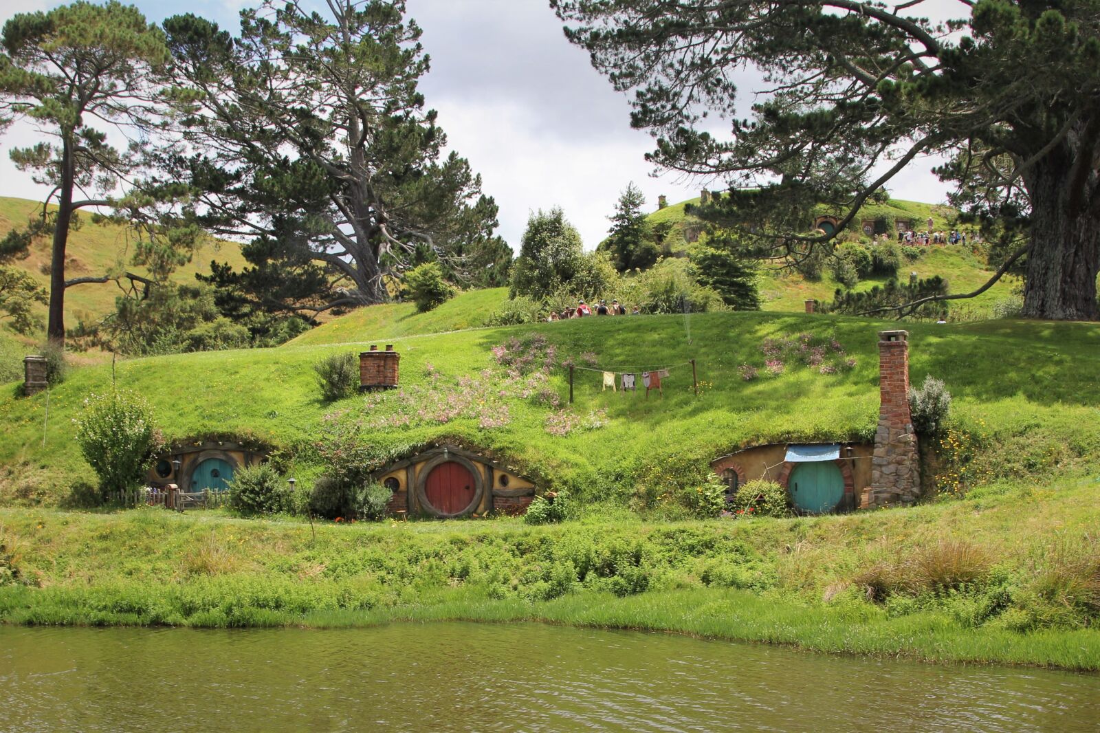 Canon EOS 60D sample photo. Hobbit, house, round photography