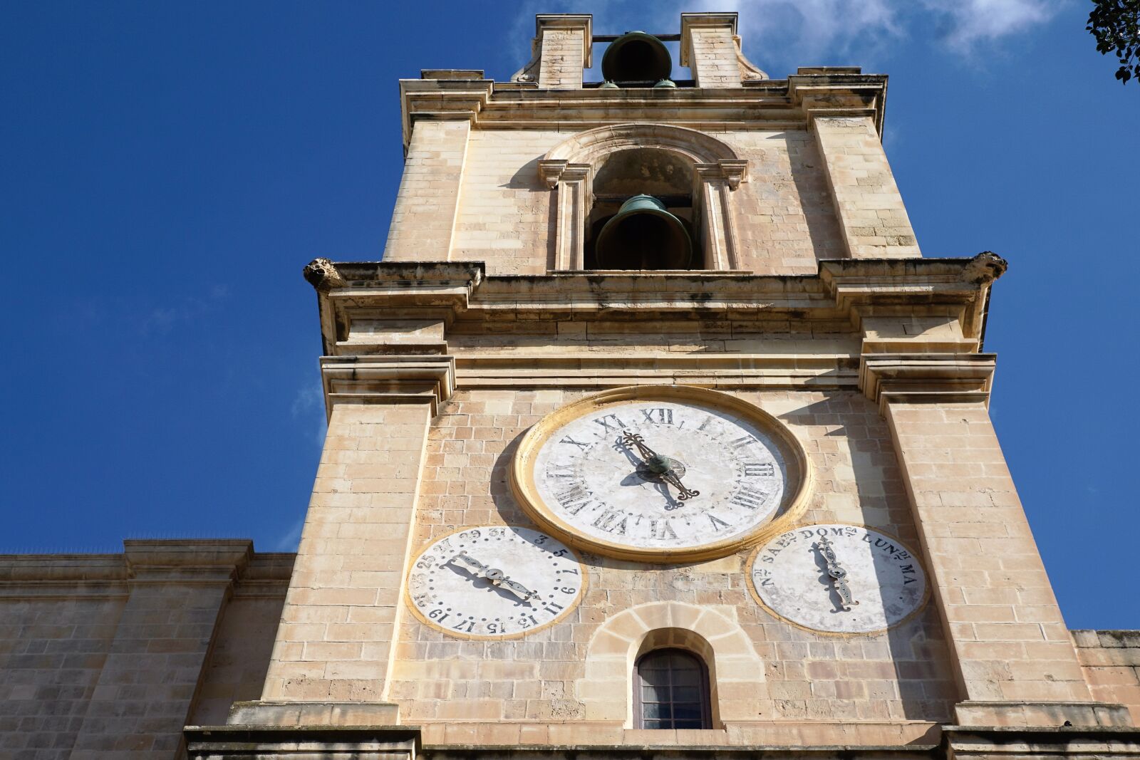 Sony ILCA-77M2 + Sony DT 16-50mm F2.8 SSM sample photo. Malta, valetta, city photography