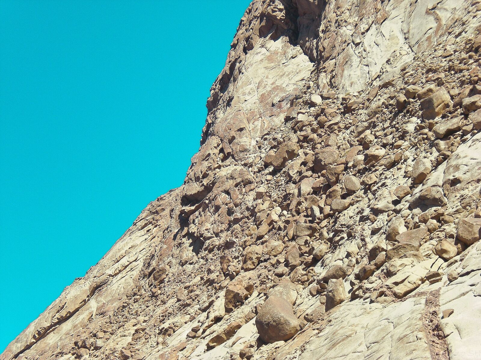 CASIO EX-Z80 sample photo. Egypt, desert, sinai photography
