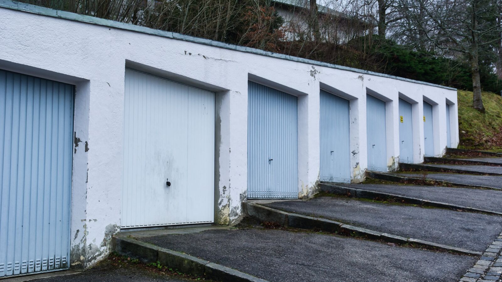 Nikon D7100 sample photo. Garages, garage doors, parking photography