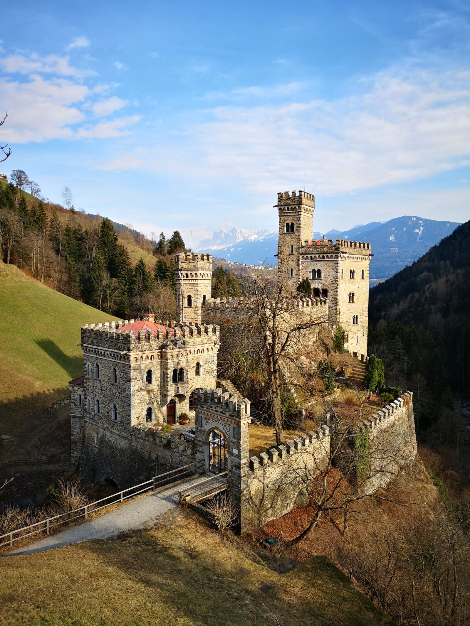 HUAWEI CLT-L09 sample photo. Castle, construction, walls photography