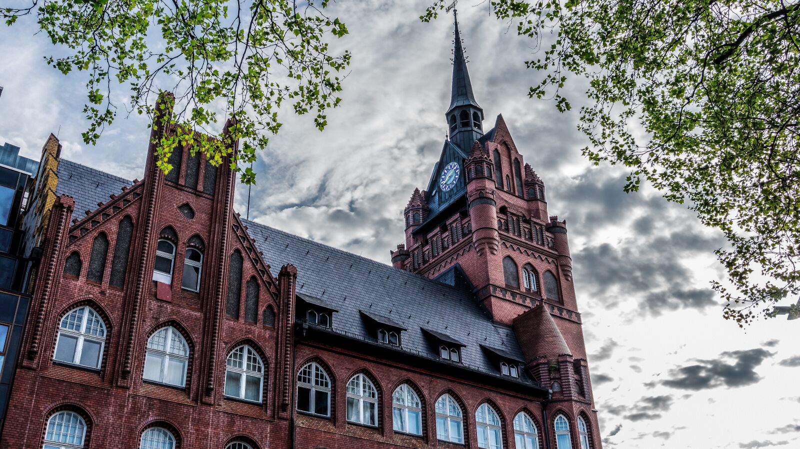 Sony Alpha a5000 (ILCE 5000) sample photo. Architecture, old, building photography