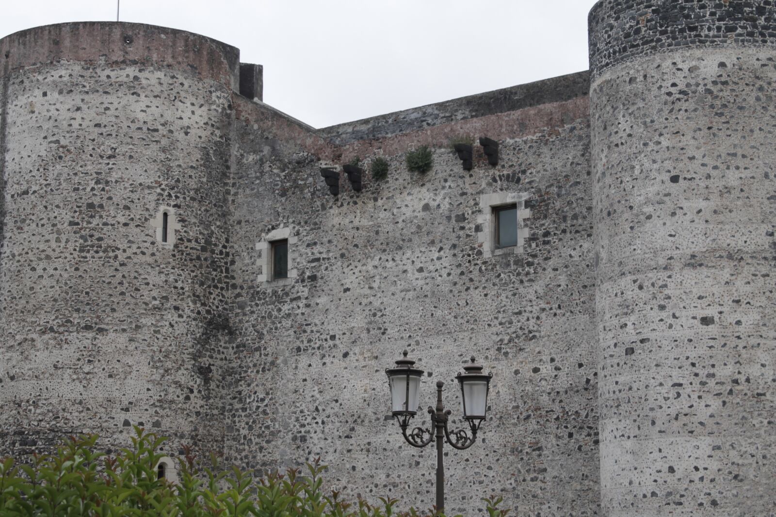 Canon EOS 1100D (EOS Rebel T3 / EOS Kiss X50) sample photo. Castle, masonry, old photography
