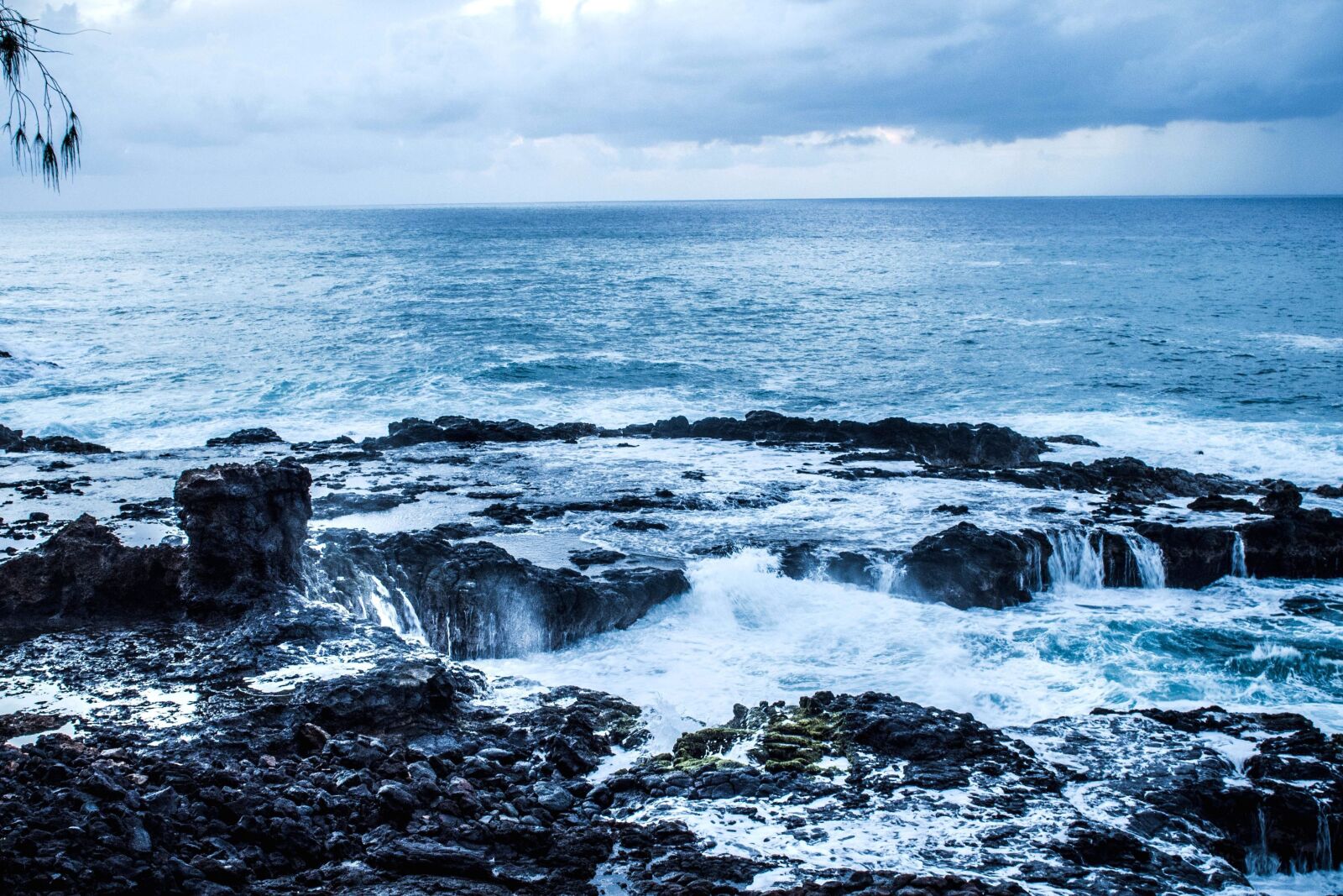 Nikon D5200 sample photo. Water, ocean, coast, sky photography